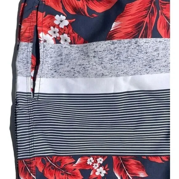 Reef Board Shorts Swim Trunks Floral Striped Mens Size 36 Hybrid Surf‎ Craft - Picture 6 of 10